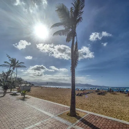 Apartment In Palmas Near Playa De Canteras